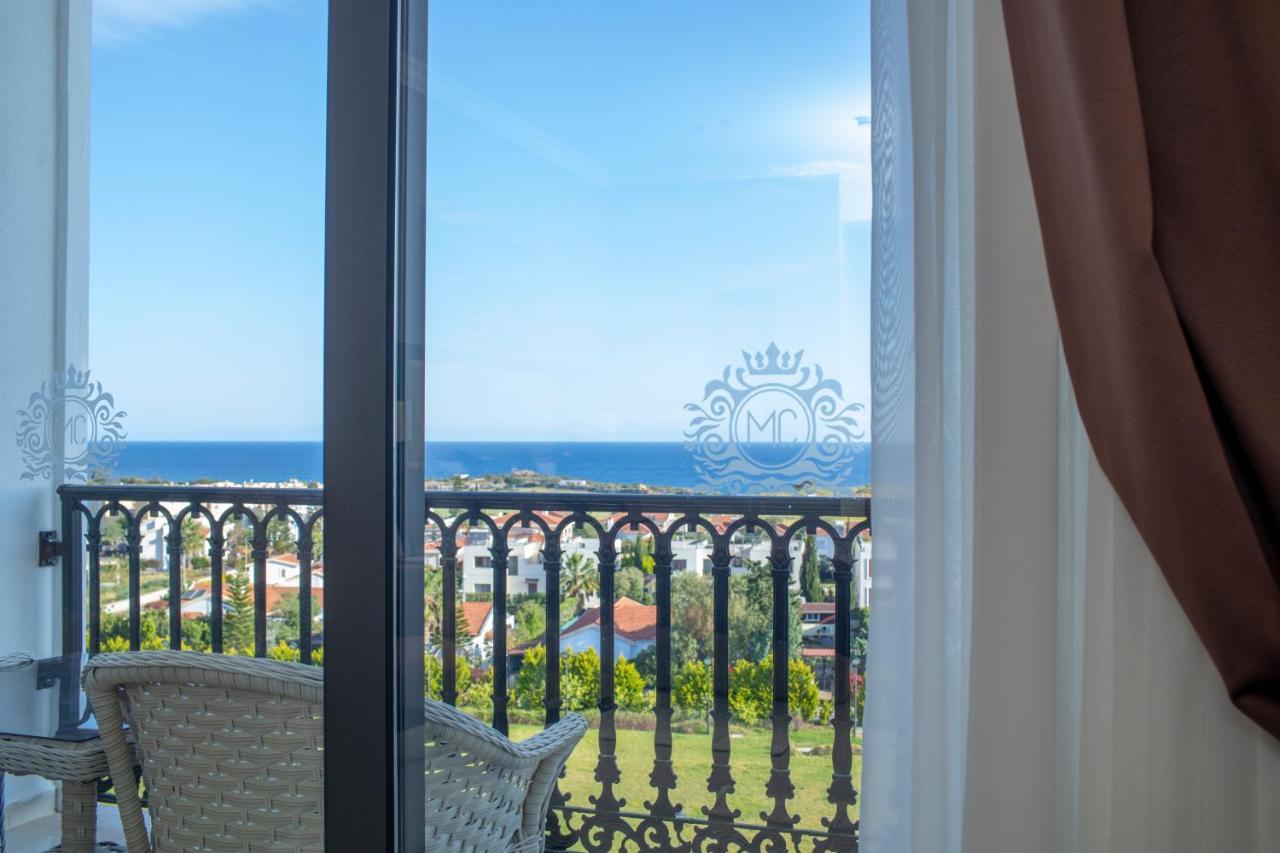 Mc Palace Hotel Spa & Convention Kyrenia  Exteriör bild